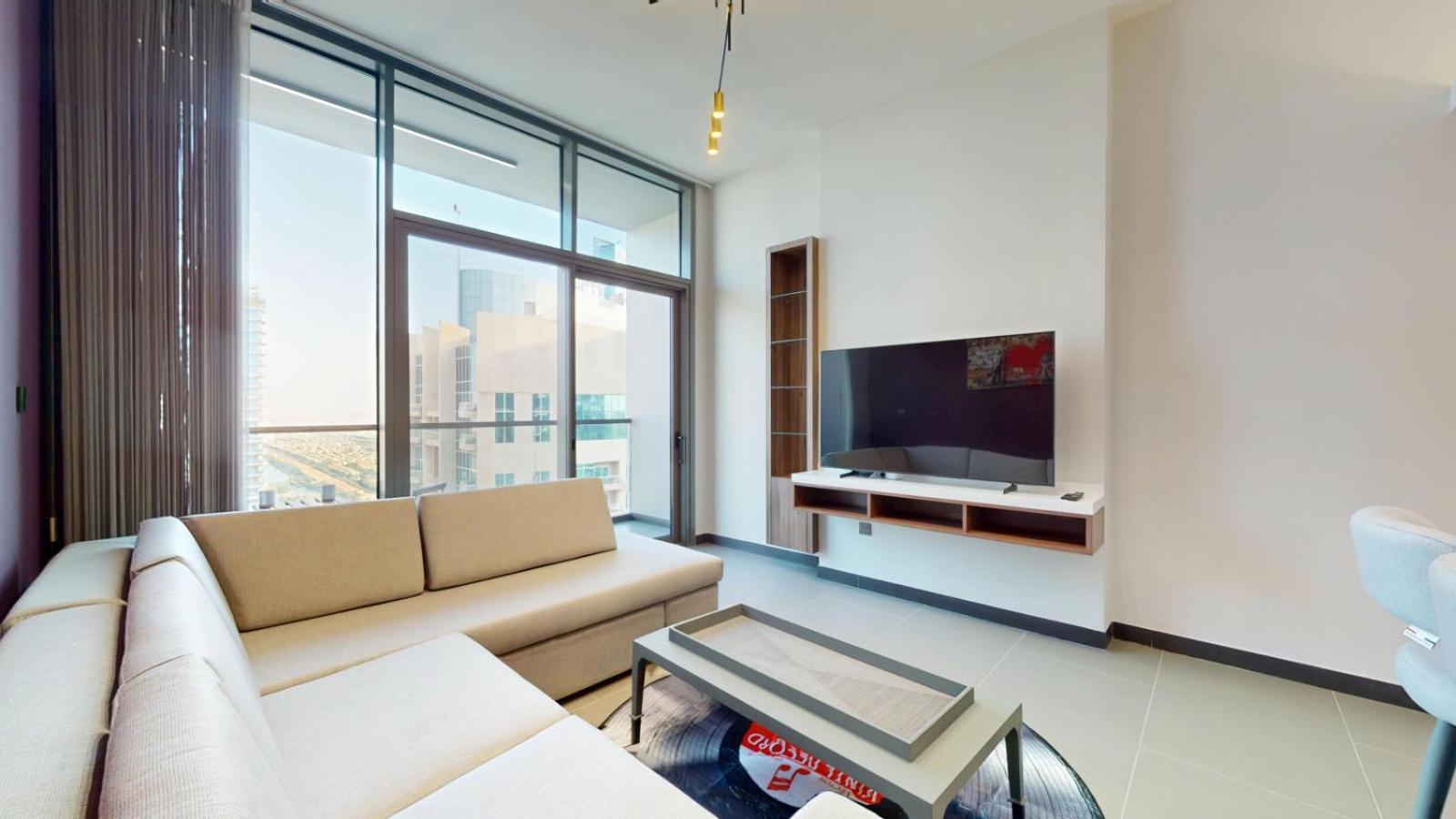 Mbl Royal - Cosy One Bedroom With View Dubai